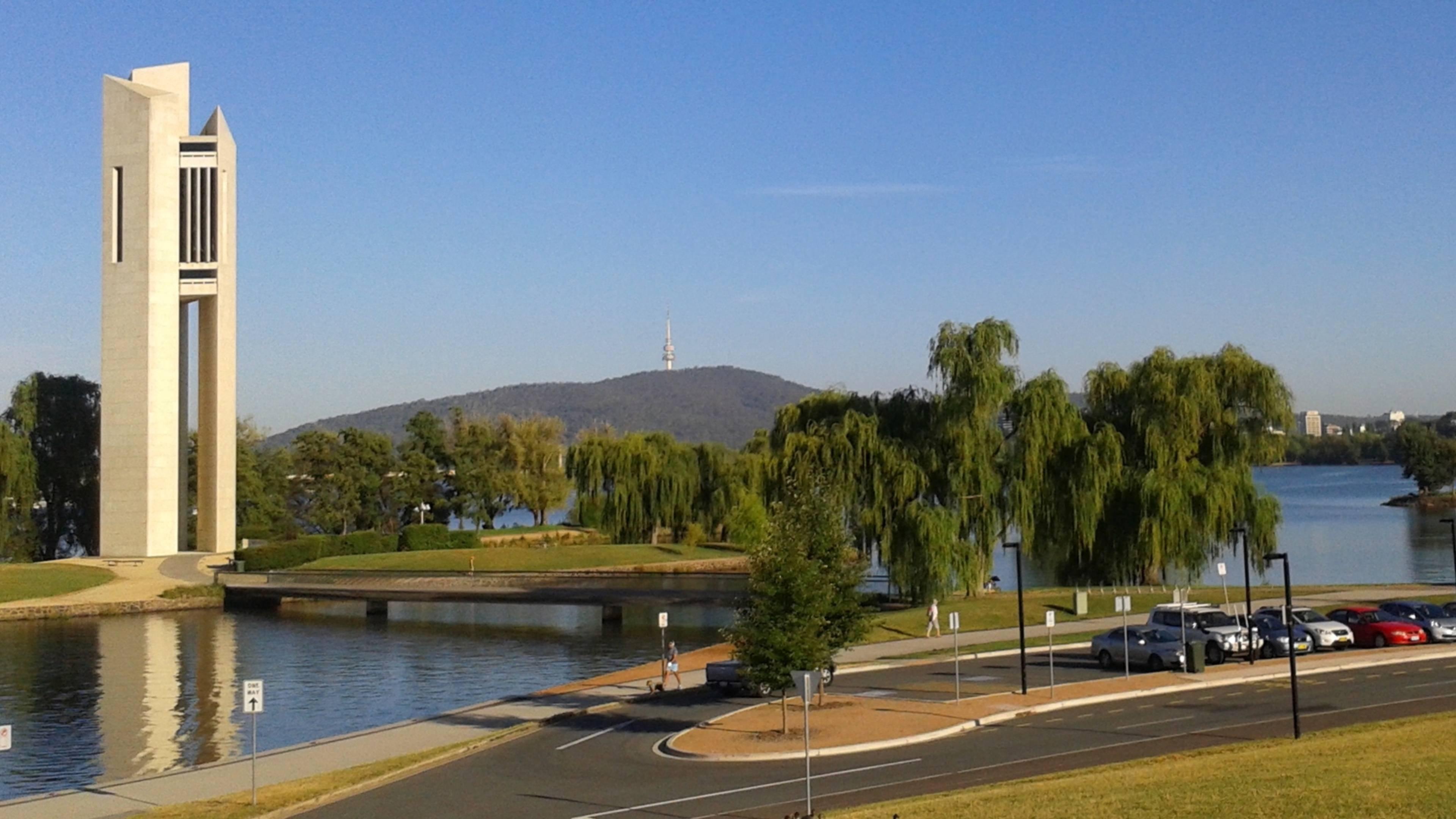 Crowne Plaza Canberra By Ihg Exterior photo