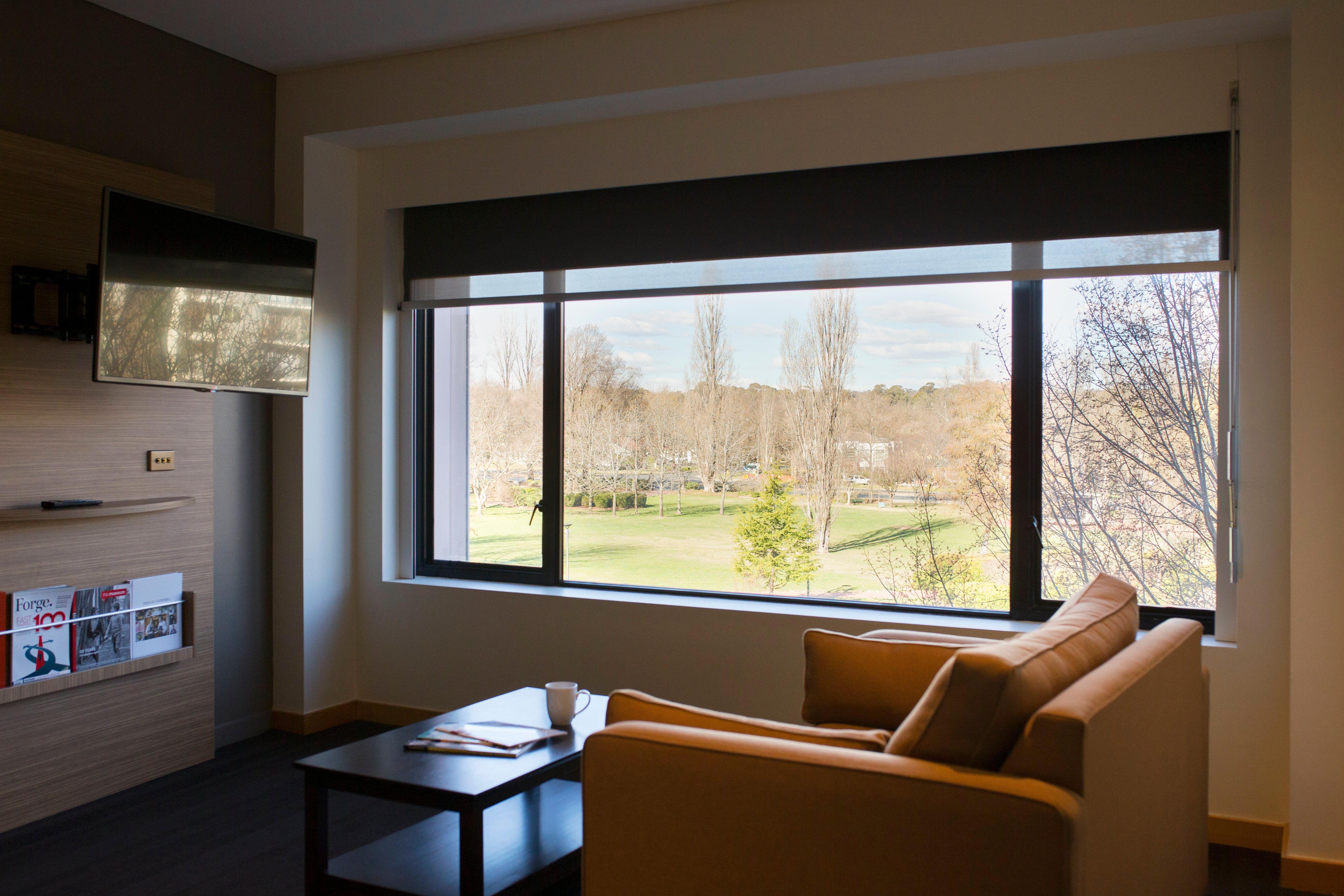 Crowne Plaza Canberra By Ihg Exterior photo